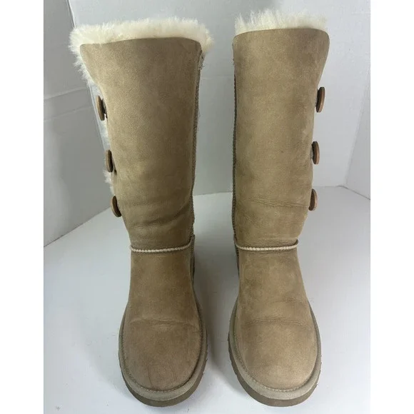 UGG Bailey Button Triplet II Boots Tall Fur Lined 1873 Tan Brown Women's Size 9 - Picture 3 of 16